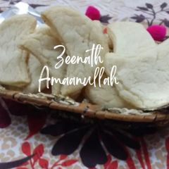 Hyderabadi Chand Biscuits or Crescent Moon Cookies A picture of Hyderabadi Chand Biscuits or Crescent Moon Cookies.