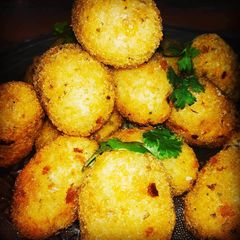 A picture of Potato Nuggets.