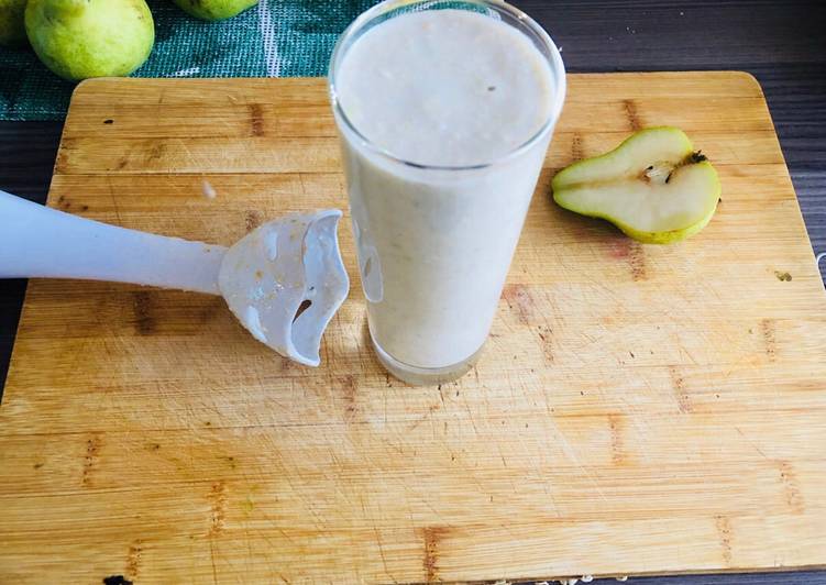 Easiest Way to Make Speedy Banana, Pear and Oatmeal Smoothie