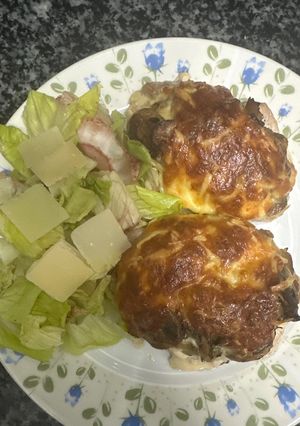 Una foto de 623. Lomo con queso y champiñones (principal carne)