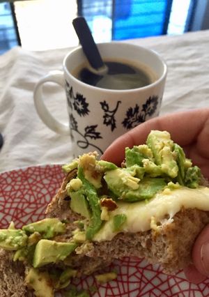 Una foto de Desayuno exprés🥑🥑🥑