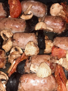 Una foto de Butifarra al horno con morcilla