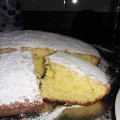 Una foto de Brownie de Coco, naranja y limón