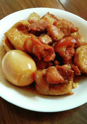 Hình của món Thịt kho trứng.