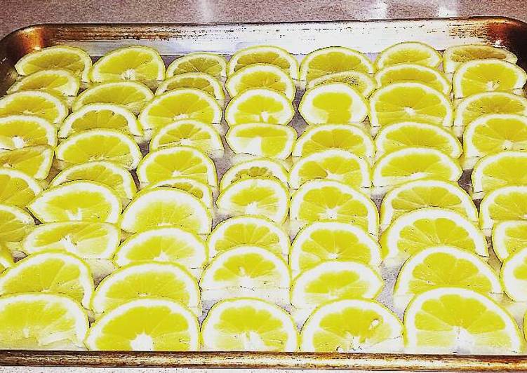 Steps to Make Award-winning Tip: Freezing Lemons