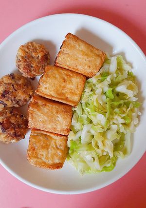 Hình của món Đậu phụ nhồi thịt.