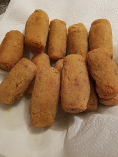 Una foto de Croquetas de codillo