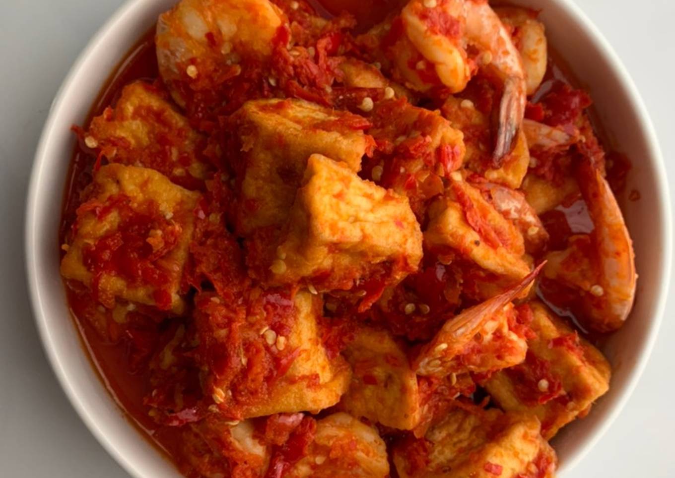 Udang campur tahu balado