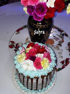 عکسی از دستور کیک خامه ای چهار لایه😉