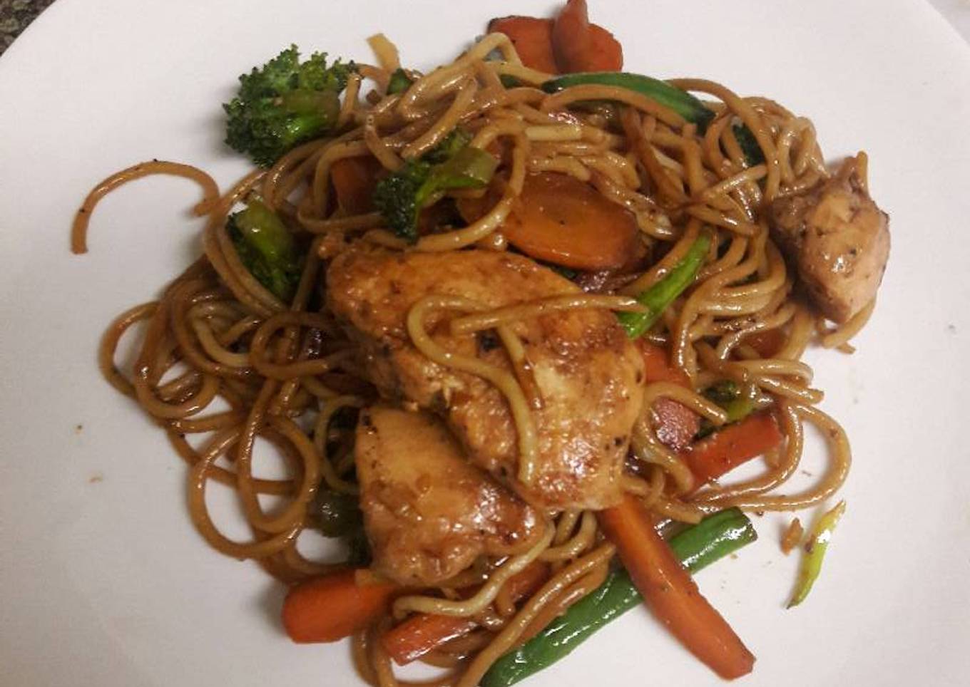 Fideos con pollo 🍝🍷