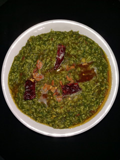 पालक खिचड़ी (Palak Khichdi recipe in hindi) रेसिपी मुख्य फोटो