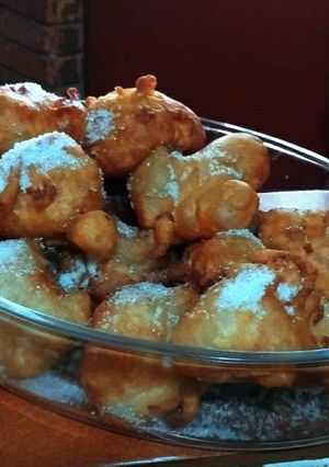 Una foto de Buñuelos de peras sin huevos