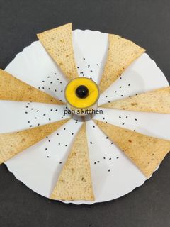 બેકડ પીઝા ક્રેકર્સ (Baked Pizza Crackers Recipe In Gujarati) રેસીપી મુખ્ય ફોટો