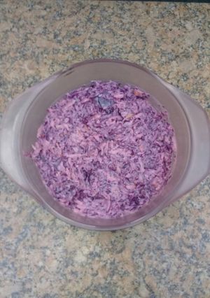 A picture of Red cabbage salad.