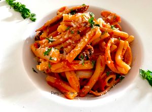 Foto di Caserecce calamari e pecorino