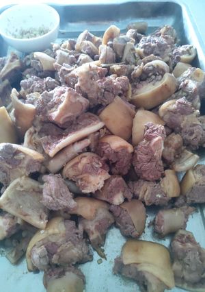 Hình của món Đuôi bò hầm ngũ vị ngon vô đối.