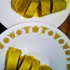 A picture of Mango kulfi.