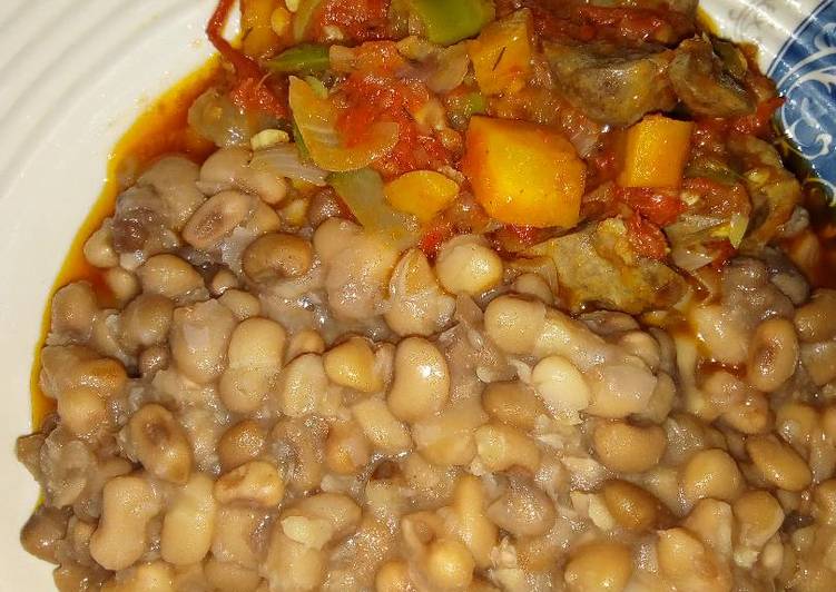 Homemade beans with kidney sauce