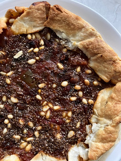 Una foto de Galette de verduras y frutos secos