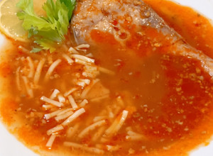 Alföldi paszírozott halászlé egyszerűen, gyufa tésztával recept fotója