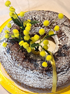 Foto di Ciambella d'auguri al cioccolato 🌼🍫💛