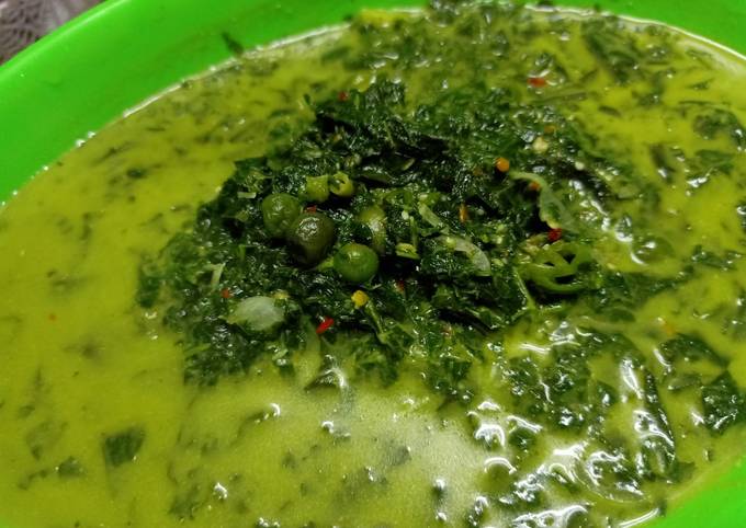 Resep Daun Singkong Tumbuk Oleh Aisyah Ranaa Cookpad