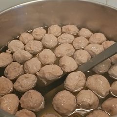 A picture of Bakso Sapi Gluten Free (meat ball).