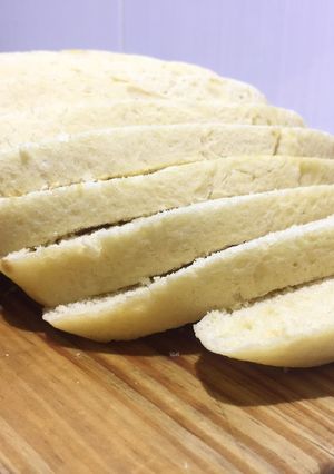 A picture of DOMBOLO / STEAMED BREAD.