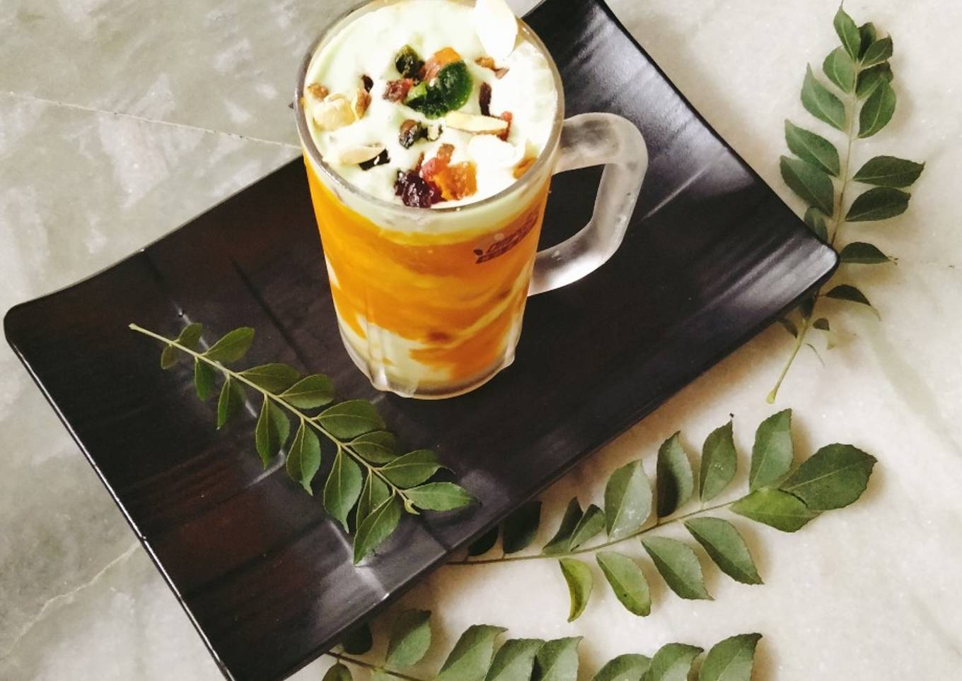 Mango mastani😋😋😋🍨🍨🍨🍋🍋🍋🍋