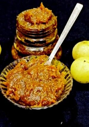 A picture of Chyawanprash.
