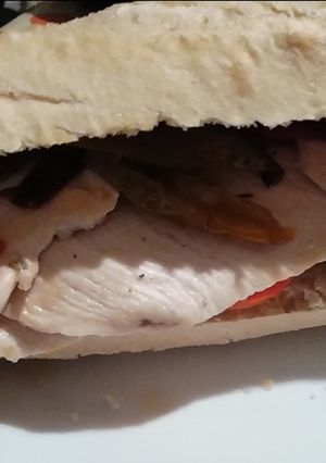 Una foto de Bocadillo de pollo