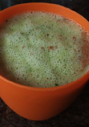 A picture of Cucumber pineapple smoothie.