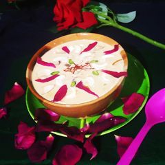 A picture of Gulabi Kheer/Rose Payasam.