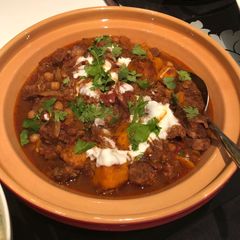 A picture of Moroccan lamb tagine.