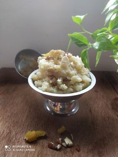 अननस चा शिरा (pineapple shira recipe in marathi) रेसिपी चे मुख्य फोटो