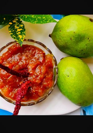 A picture of Methamba (mango chutneywith super seeds).