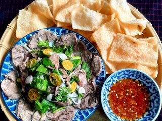 Gỏi bắp bò rau thơm