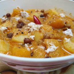 A picture of Pumpkin Curry with Black Chana.