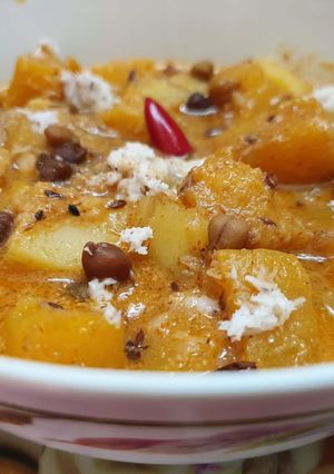 A picture of Pumpkin Curry with Black Chana.