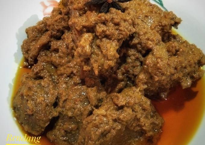 Rendang daging sapi