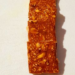 A picture of Peanut and Sesame Chikki.