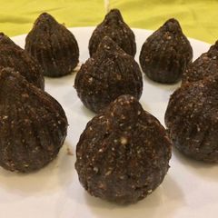 Dates and dark chocolate ganache modaks A picture of Dates and dark chocolate ganache modaks.