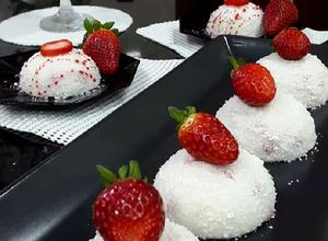 صورة لوصفة حلى جوز الهند 🍧 بالفريز 🍓
