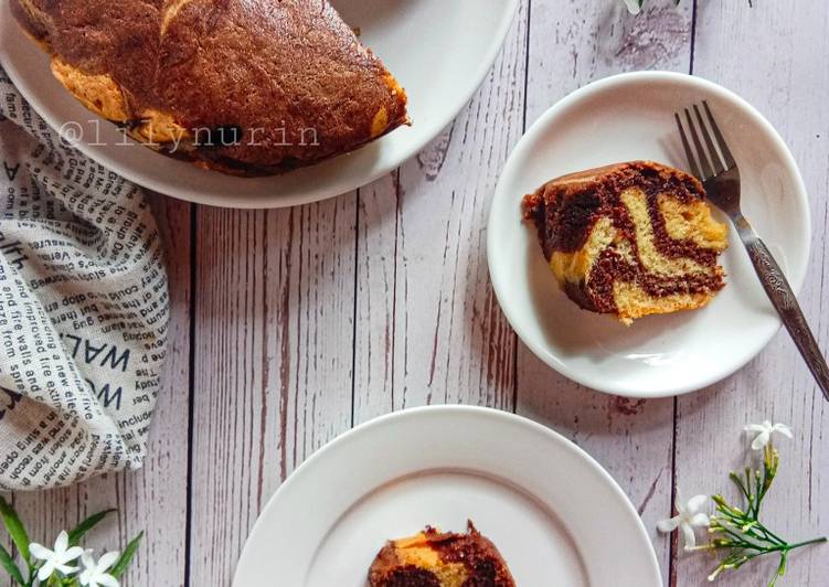 Resep Kek marbel coklat Foody Bloggers