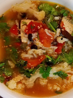 A picture of Cauliflower and braised tofu soup *Instant Pot Max* #mommasrecipes 花菜豆干汤.