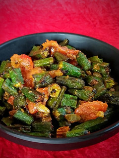 A picture of Bhindi tomato masala fry.