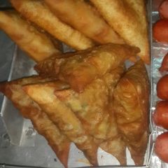 A picture of Beef samosa.