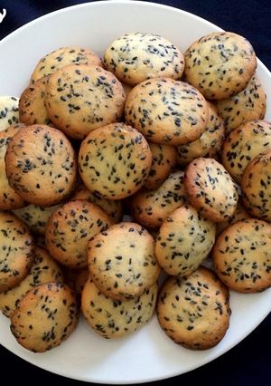 Hình của món Bánh Vừng Đen (Mè Đen).