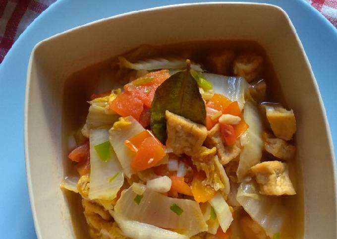 Resep: Kuah Bening Sawi Putih Aroma Daun Jeruk (Menu harian) Wajib Dicoba