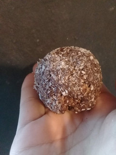 Una foto de Trufas con bizcochuelo viejo